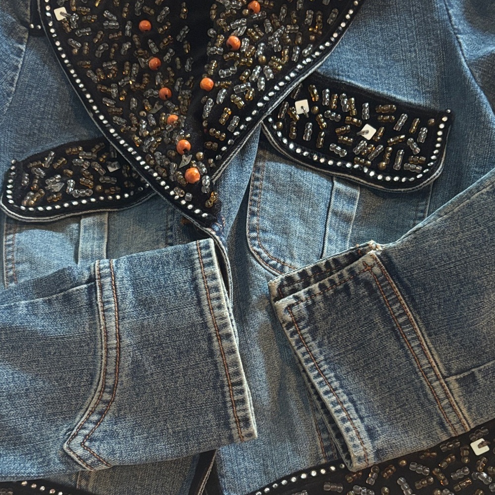 Vintage Stunning Simon Chang Medium Blue Denim Jacket with Beaded Embellishment - Picture 14 of 15